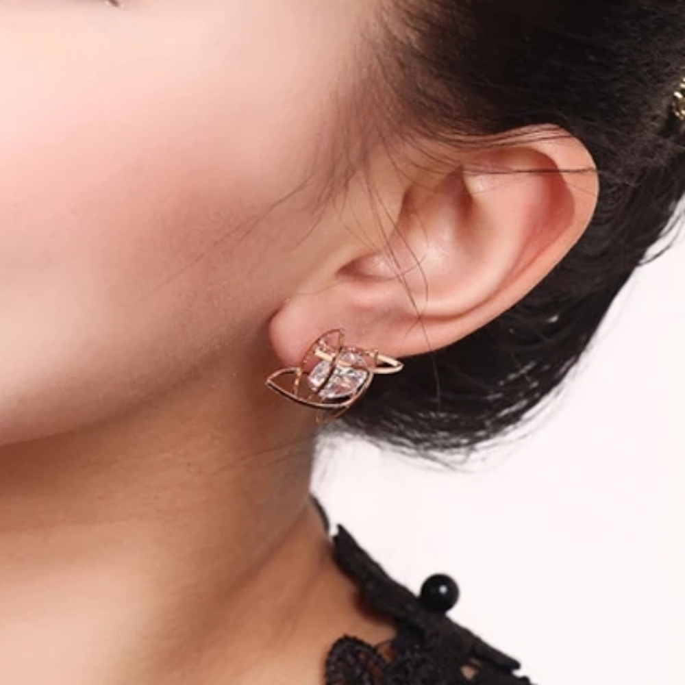 3/$23 "Caged diamond" Stud Earrings - Picture 7 of 7